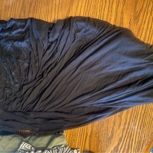 Clinched side pencil skirt